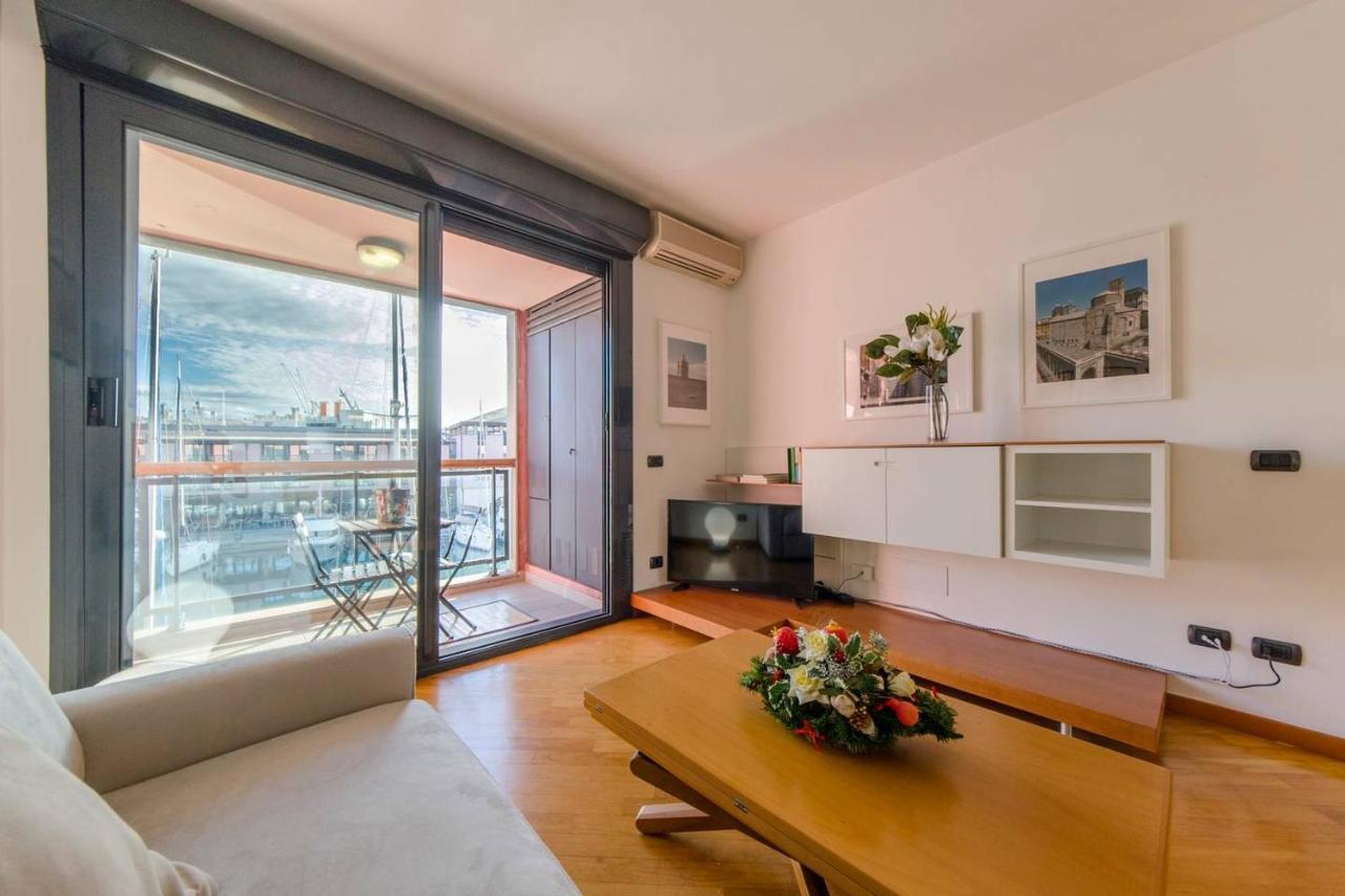 Joivy Exclusive Seaview Flat For 4, In Central Genoa Daire Dış mekan fotoğraf
