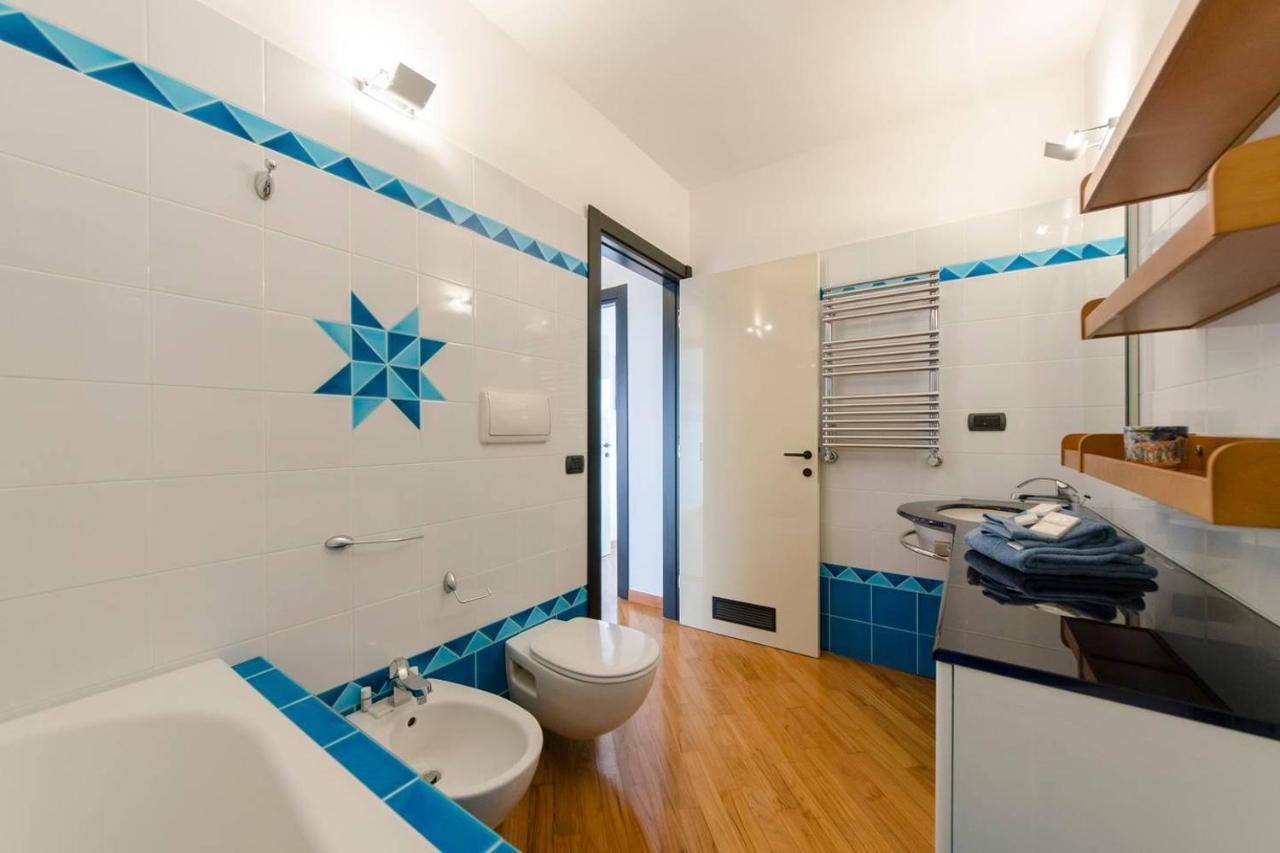 Joivy Exclusive Seaview Flat For 4, In Central Genoa Daire Dış mekan fotoğraf