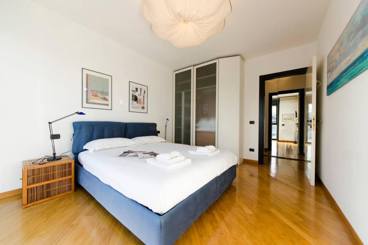 Joivy Exclusive Seaview Flat For 4, In Central Genoa Daire Dış mekan fotoğraf